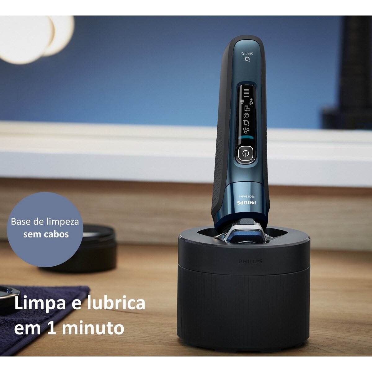 Máquina de Barbear Philips Serie 7000 Uso Seco ou Molhado com Base de Limpeza 10