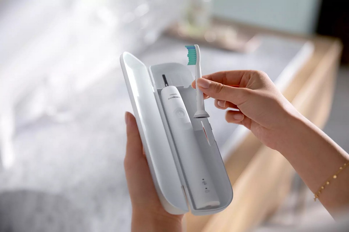 Escova de Dentes Elétrica Philips HX3673/13 - 1 Modo de Limpeza e 1 Nível de Intensidade, Sensor de Pressão e Estojo de Viagem - Branco Branco-5