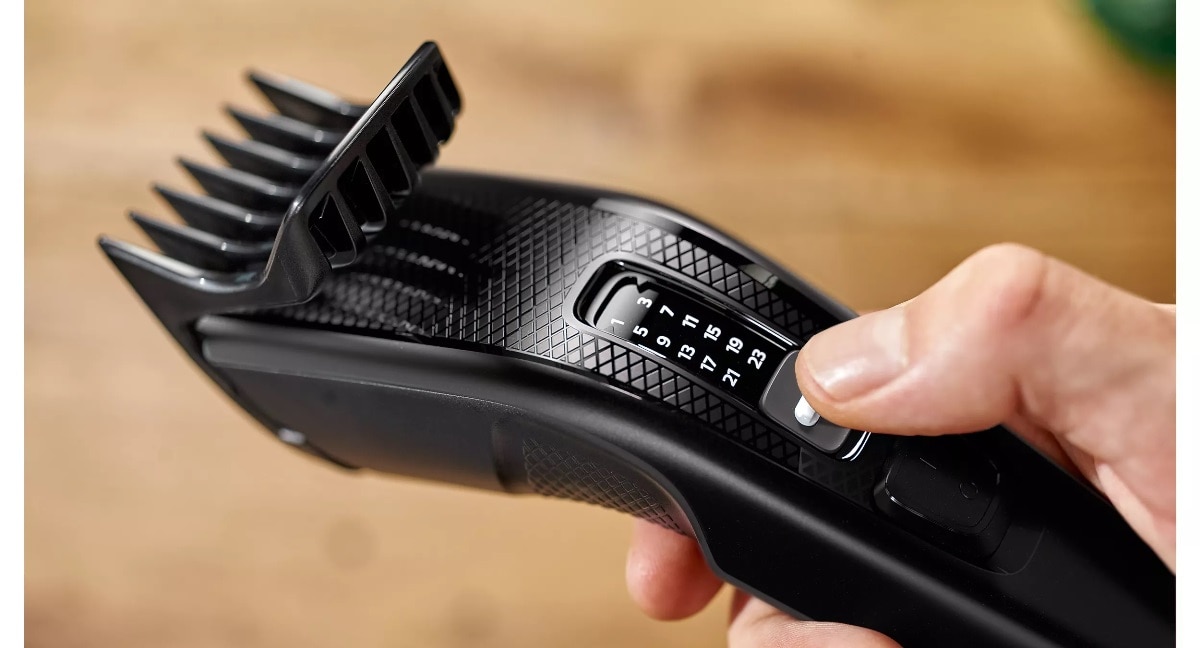 Aparador de Cabelo Philips HC3510/15 - Lâminas Aço Inoxidável, Pente para a Barba e Uso com Cabo - Preto Preto-8
