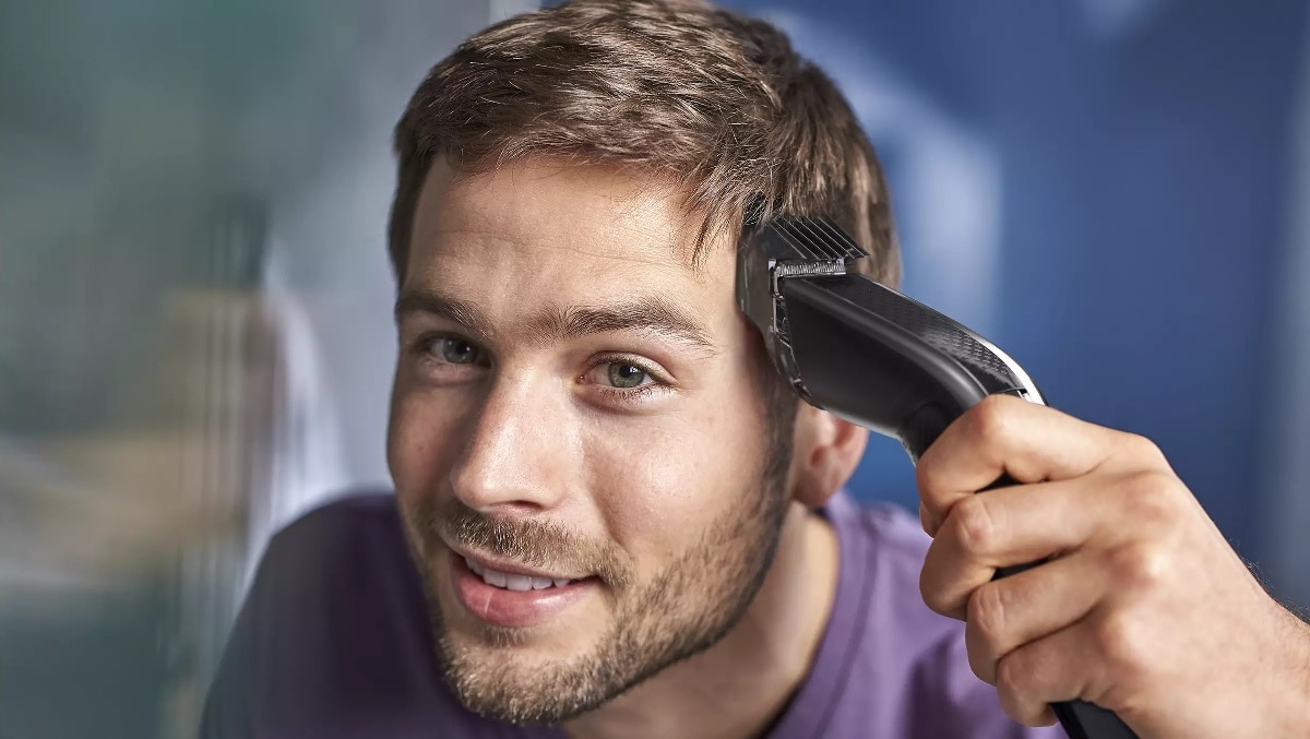 Aparador de Cabelo Philips HC7650/15 - Pente para Barba de 3 Dias, Uso com e sem Cabo. Autonomia 90 min, Bolsa Premium, Tesoura e Pente - Preto e Cinza 9