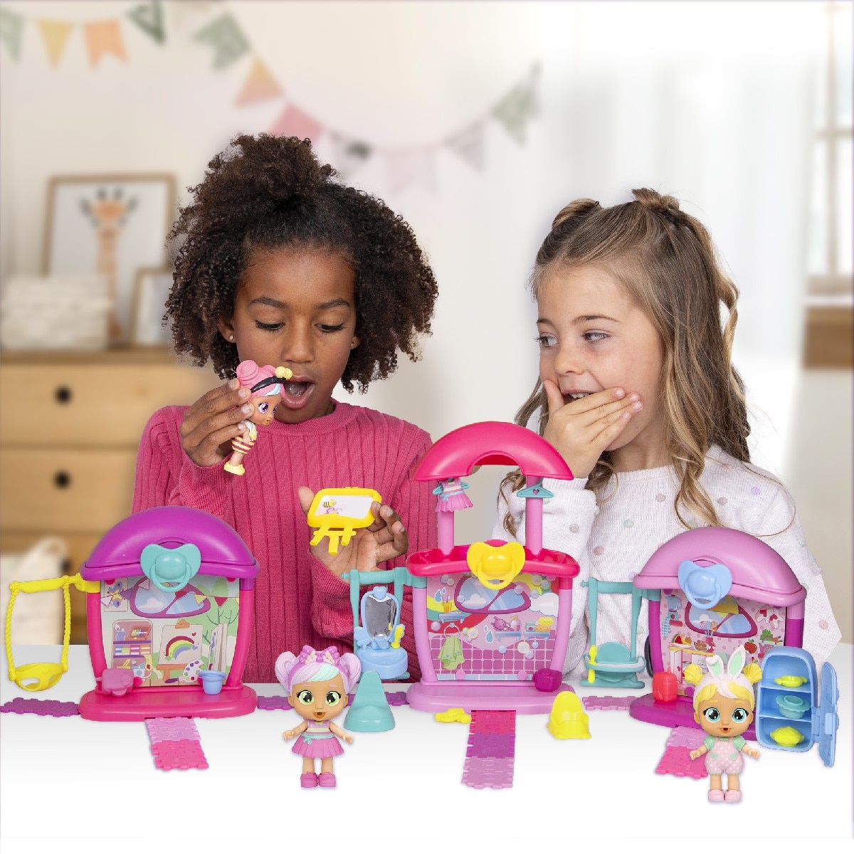 Boneca Bebé com Playset Maddie's Playroom Playtime 10