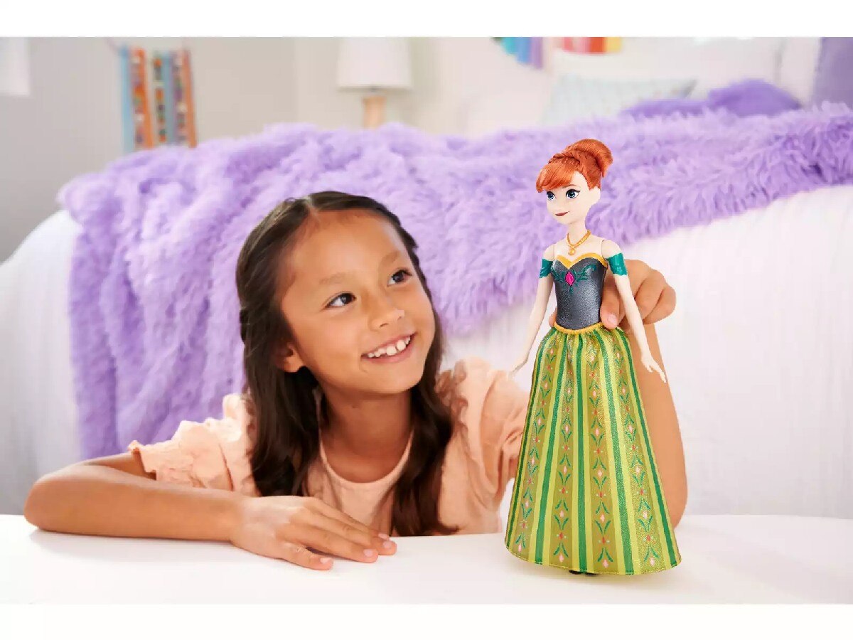 Disney Frozen Anna musical 6