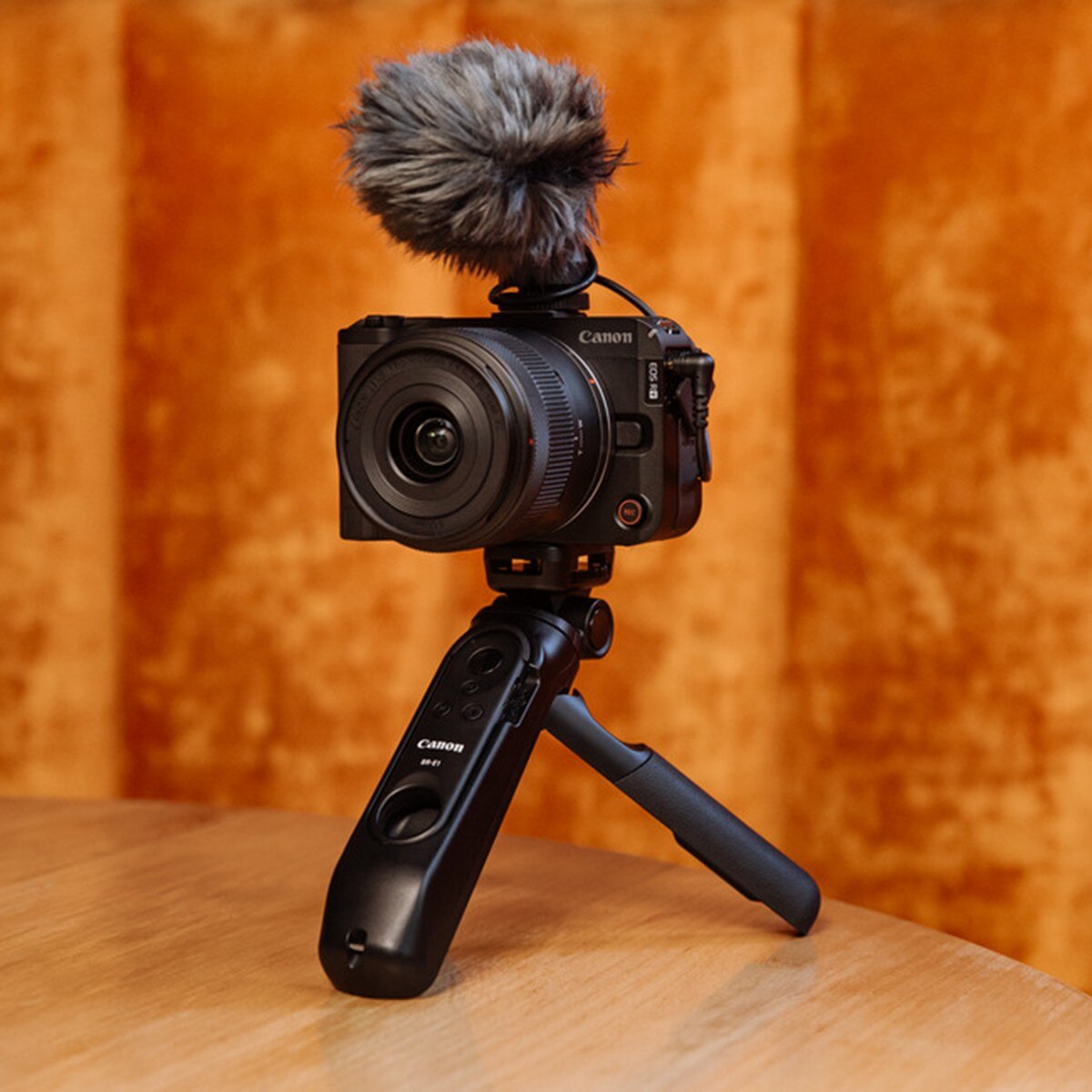 Câmara Evil Canon EOS R50V (Corpo) Preto-13