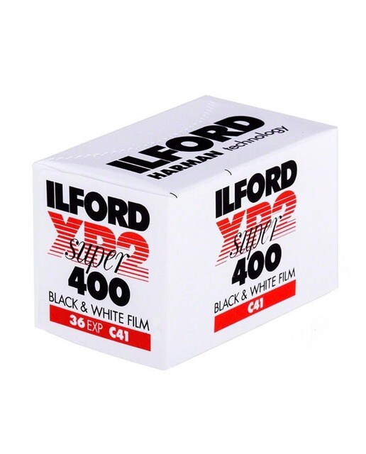 Imagem 0 de Rolo Fotográfico Ilford XP2 400 135/36 Exp., Branco e Preto