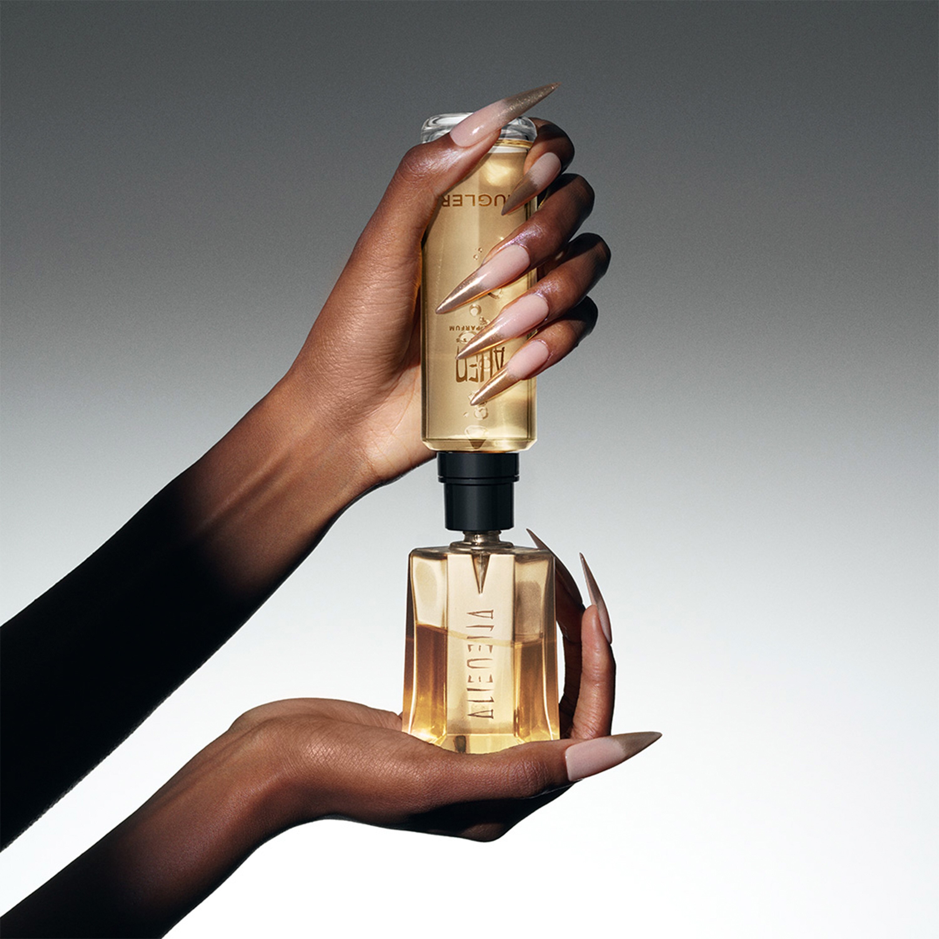 Alien Goddess Eau de Parfum Recarregável 7