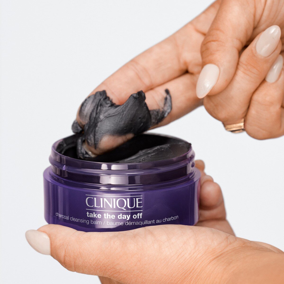 Take The Day Off™ Charcoal Detoxifying Cleansing Balm - 125 ml 4