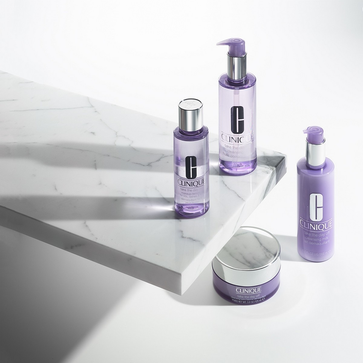 Óleo Desmaquilhante Take The Day Off™ Cleansing Oil - 200 ml 4