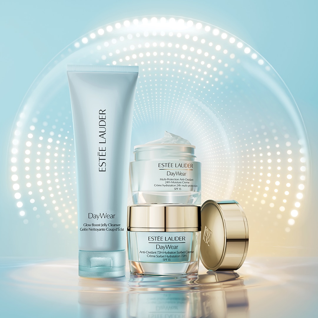 DayWear Glow Boost Jelly Cleanser 5