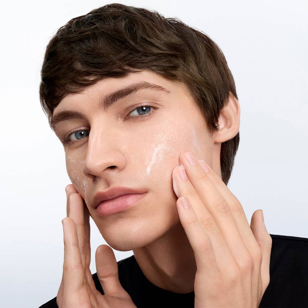 Limpador Genifique Ultimate Cleanser 4