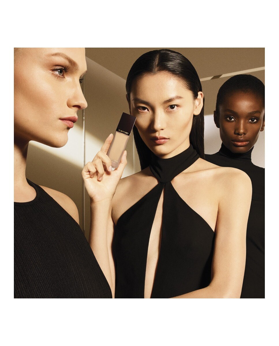 Base Architecture Soft Mate Blurring Foundation 0.3 Ivory Silk-6