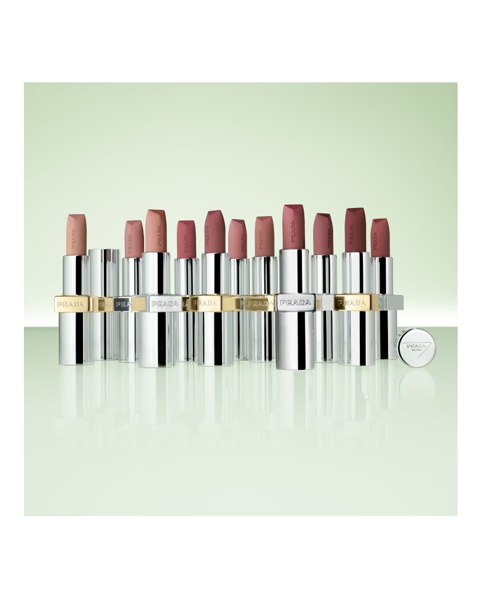 Batom Monochrome Soft Matte Prada Beauty B15 UNIFORM-8