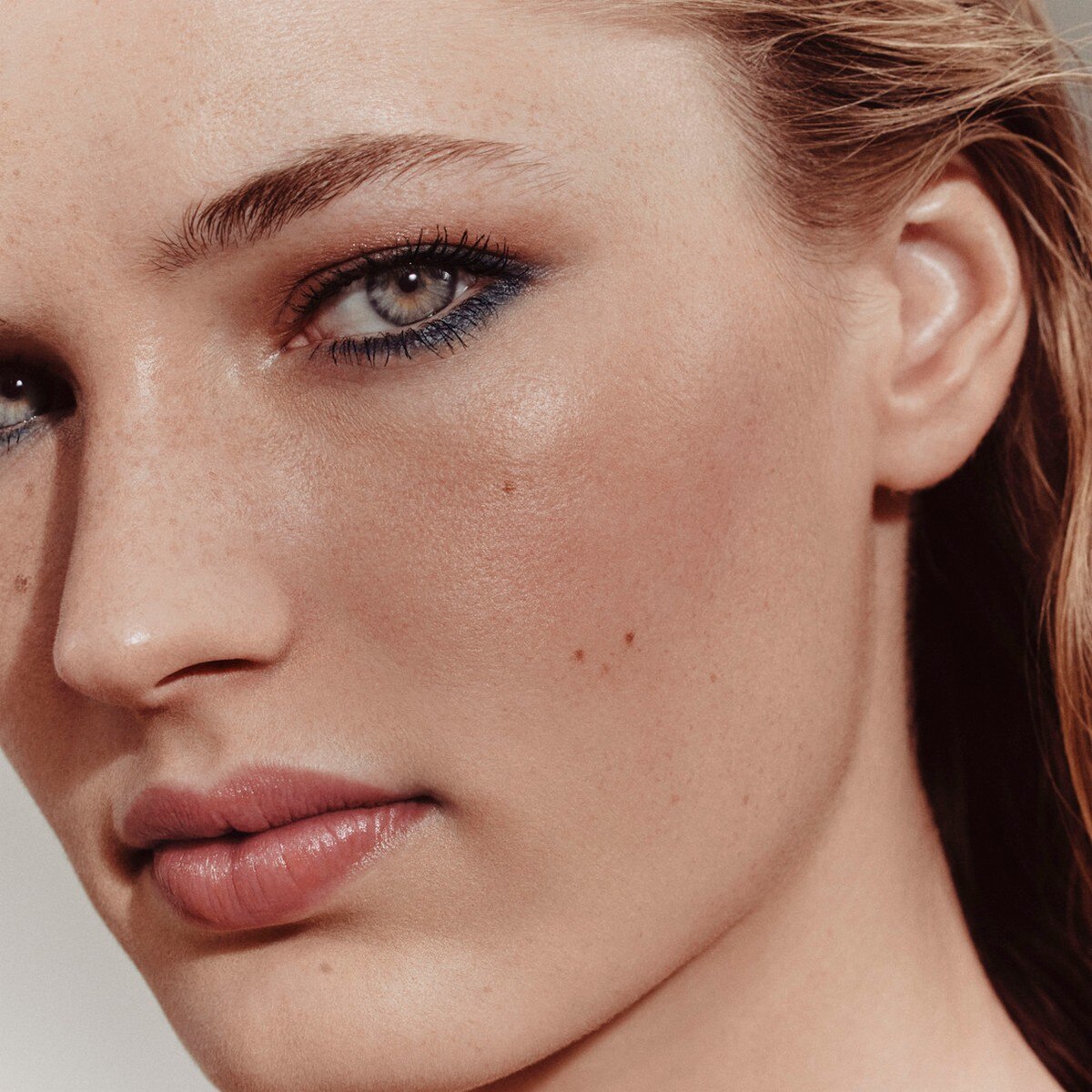 Palete de Sombras Ombres d'Hermès  - 3 g 4 Ombres Marines-7