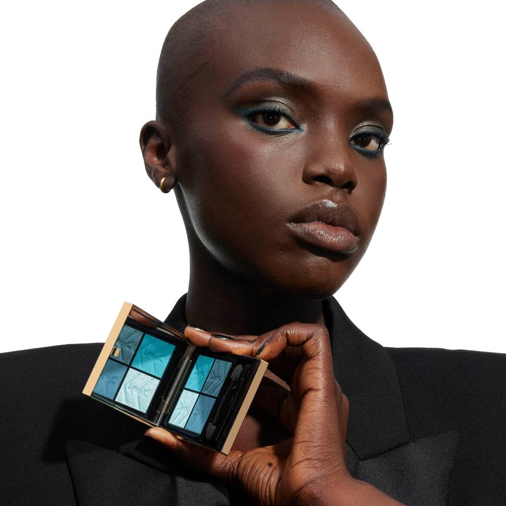 Paleta de Sombras Couture Mini Clutch Bewitching Turquoise-5