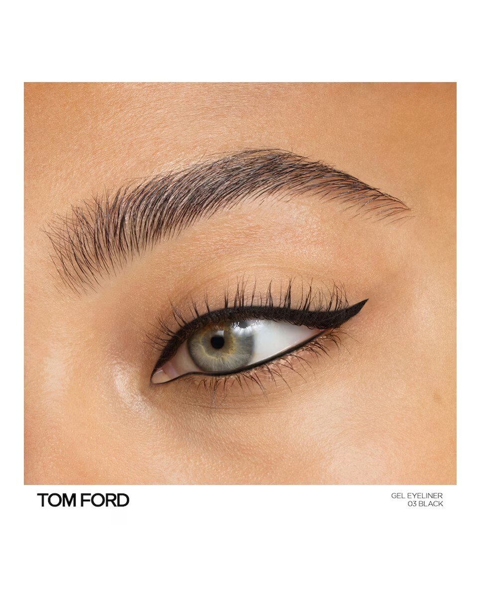Delineador de Olhos Runway Look 03 Black-3