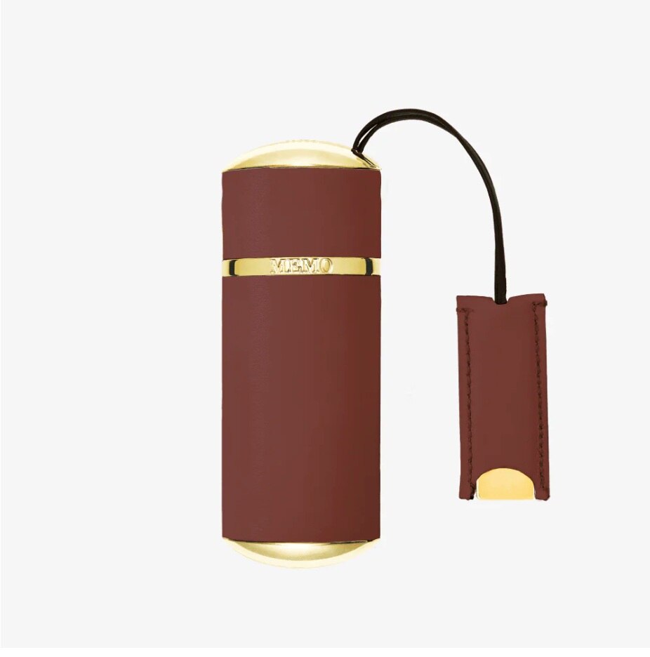 Travel Case Burgundy Manor 1
