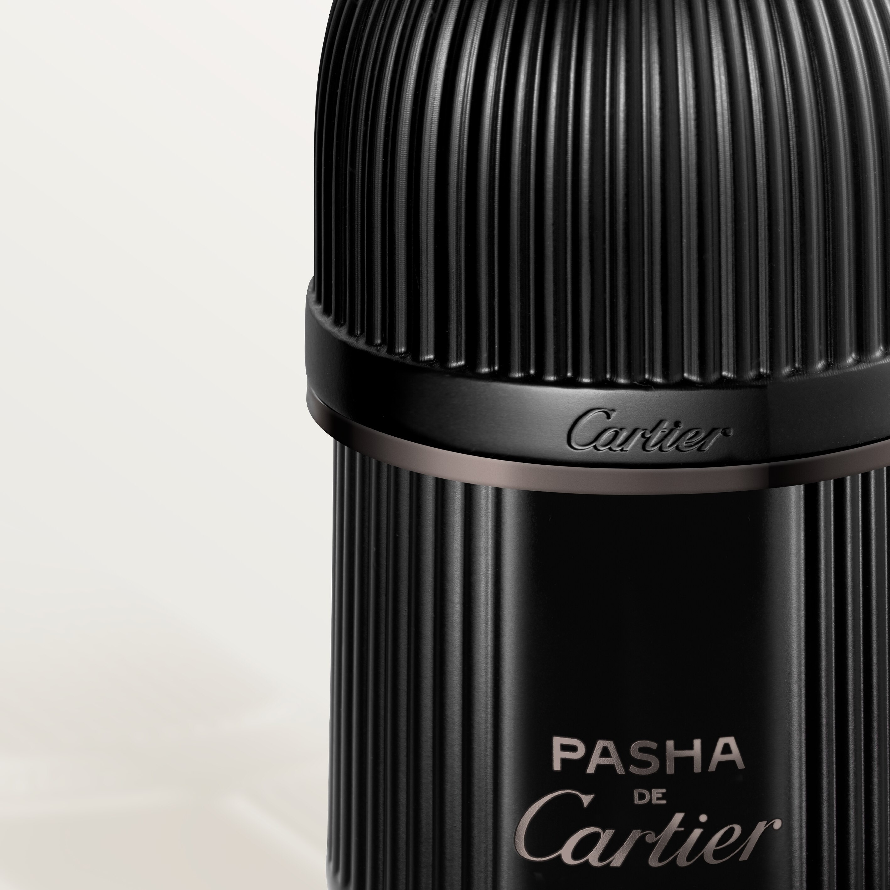 Pasha de Cartier Noir Absolu Eau de Parfum 3
