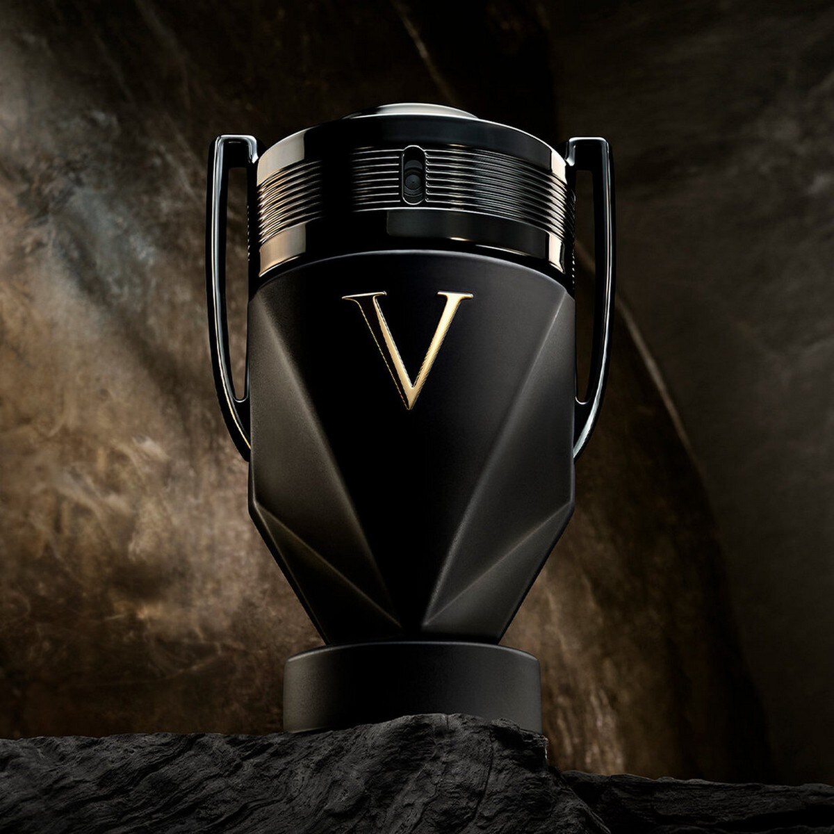 Invictus Victory Absolu Parfum Intense 7