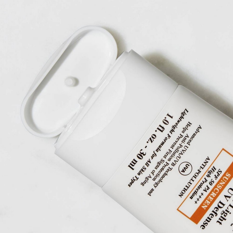 Ultra Light Daily UV Defense SPF 50 PA++++ Anti-Pollution - 30 ml 3