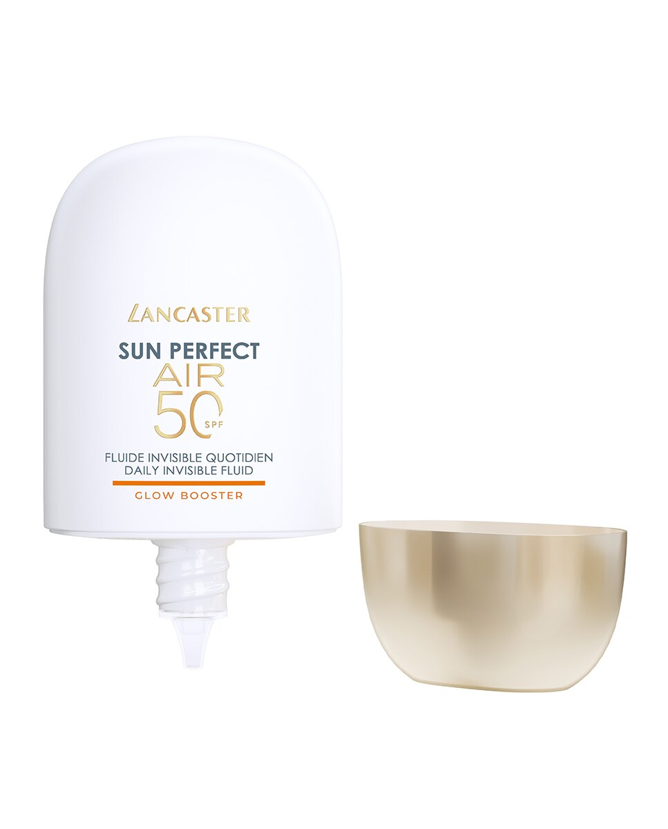 Sun Perfect AIR Daily Invisible Fluid SPF50 Glow Booster 2