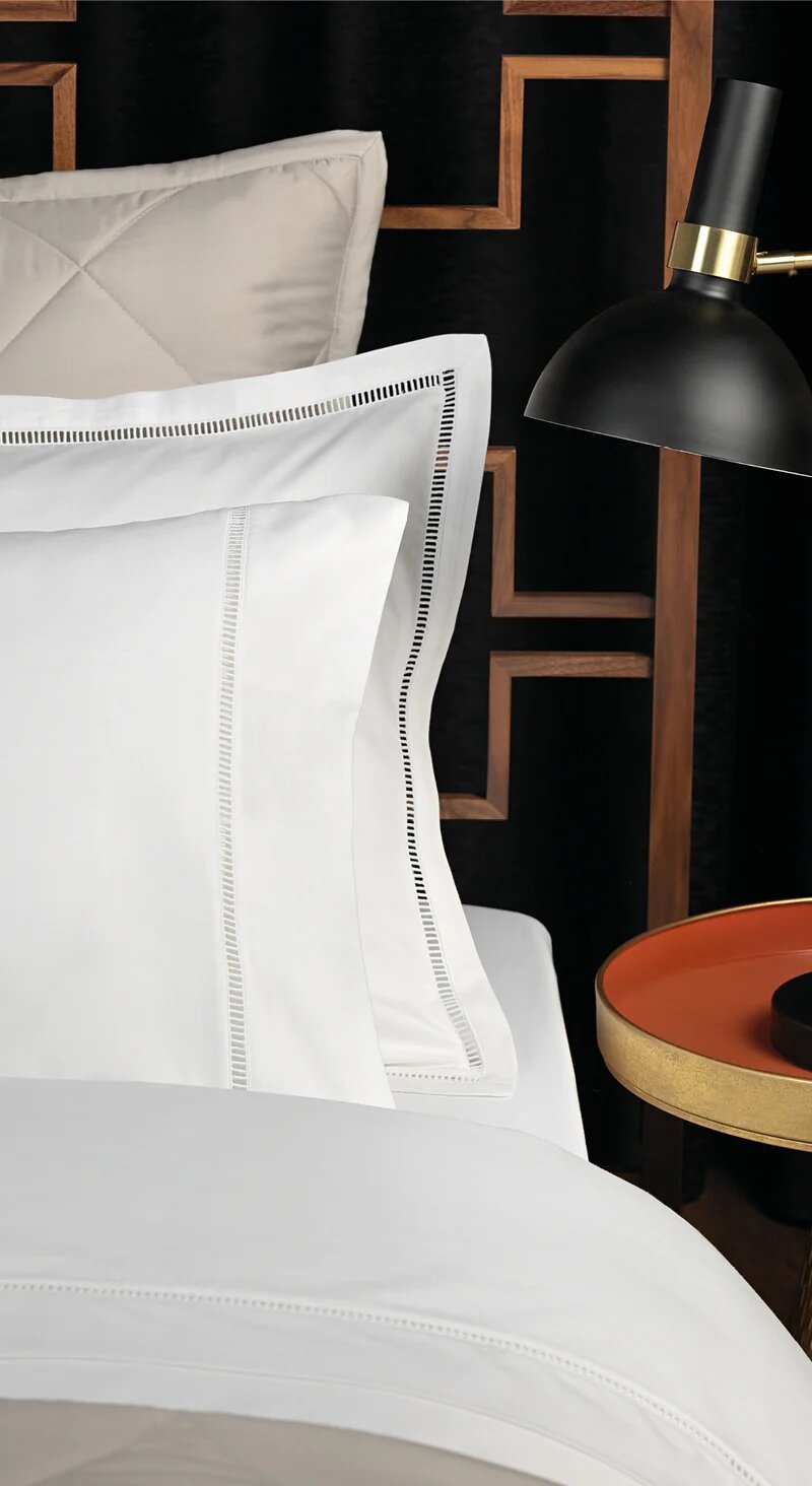product.carousel.image.label