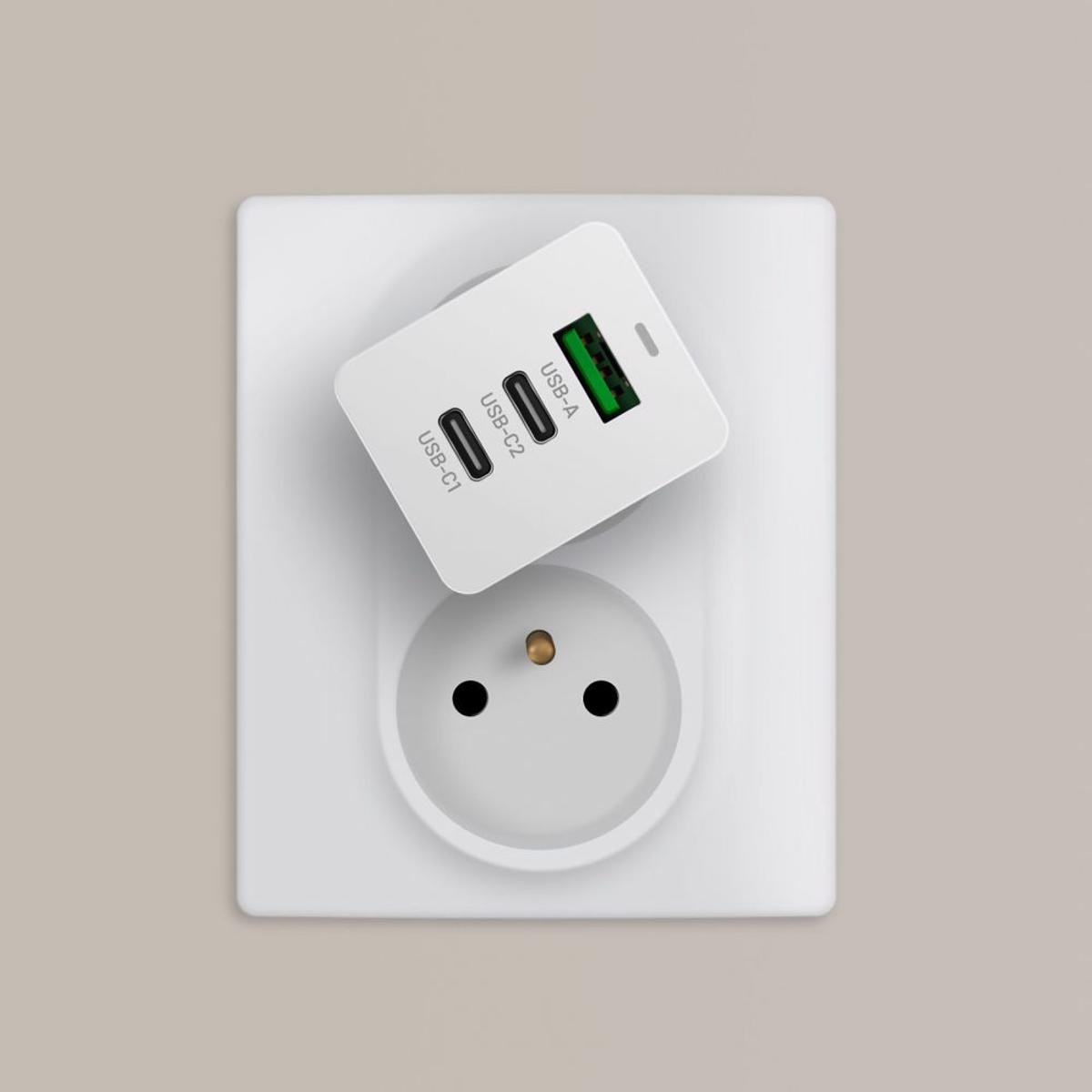 Carregador Viagem FIXED 65w GaN 2xUSB-C+USB - Branco 3