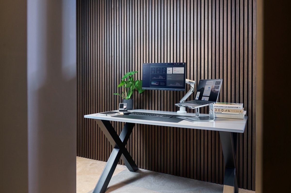 Suporte Universal para PC 10'' - 17'' One For All DM0060 - Alumínio 4