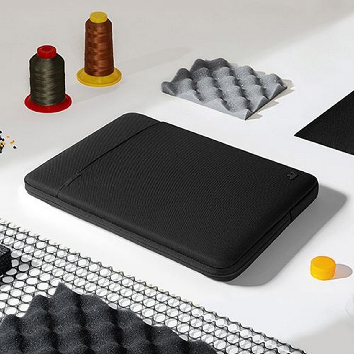 Manga para Portátil 16" TomToc Defender A13-F2D3 - Preto 5