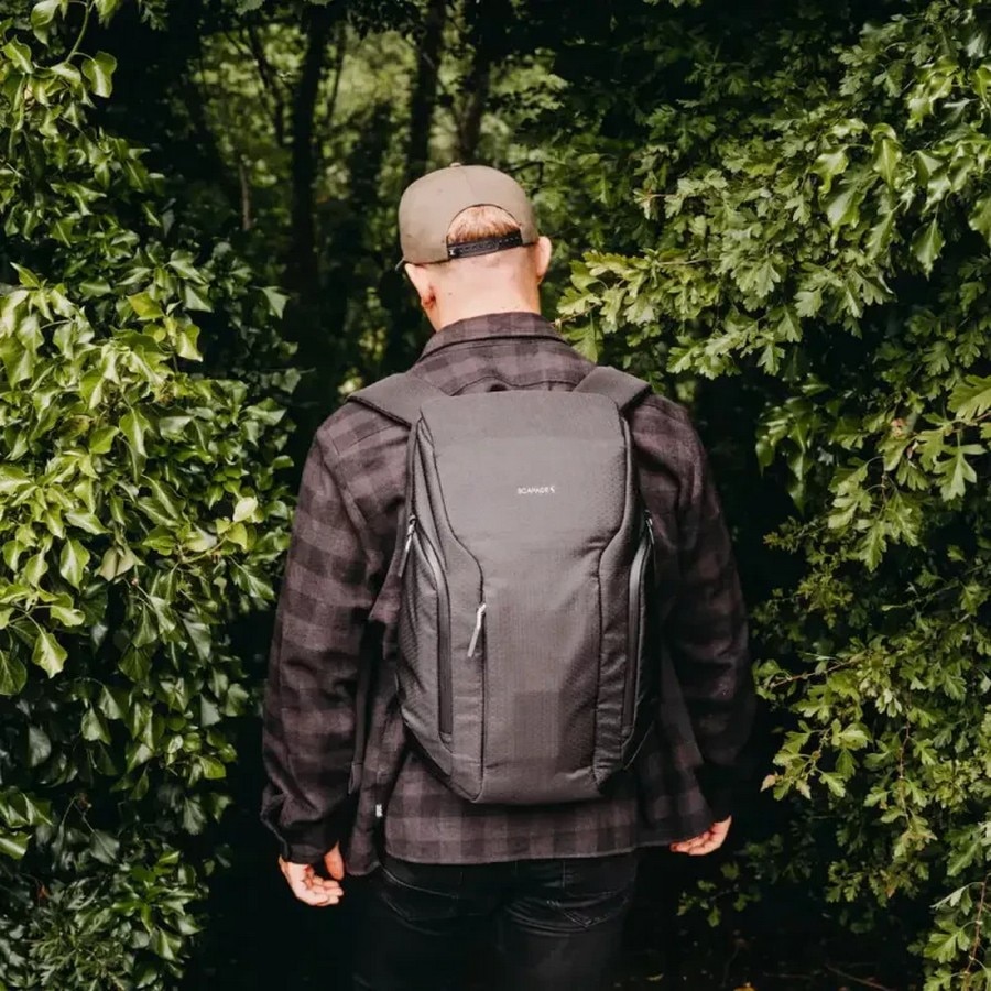 Mochila Scapade AirPack com Apple FindMy & TSA - Preto 2