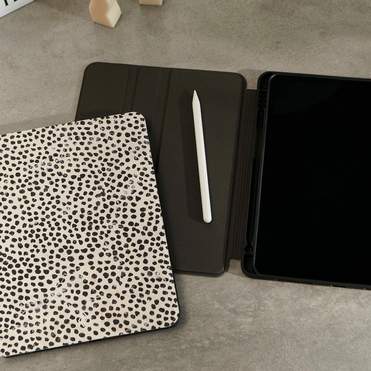 Capa Burga para iPad Pro 13 - Almond Latte 11