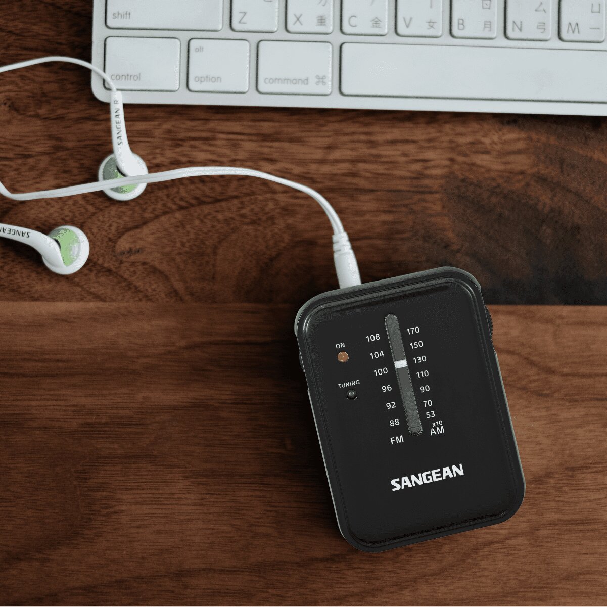 Rádio de Bolso Sangean SR-32 AM / FM com Auriculares - Preto Preto-5