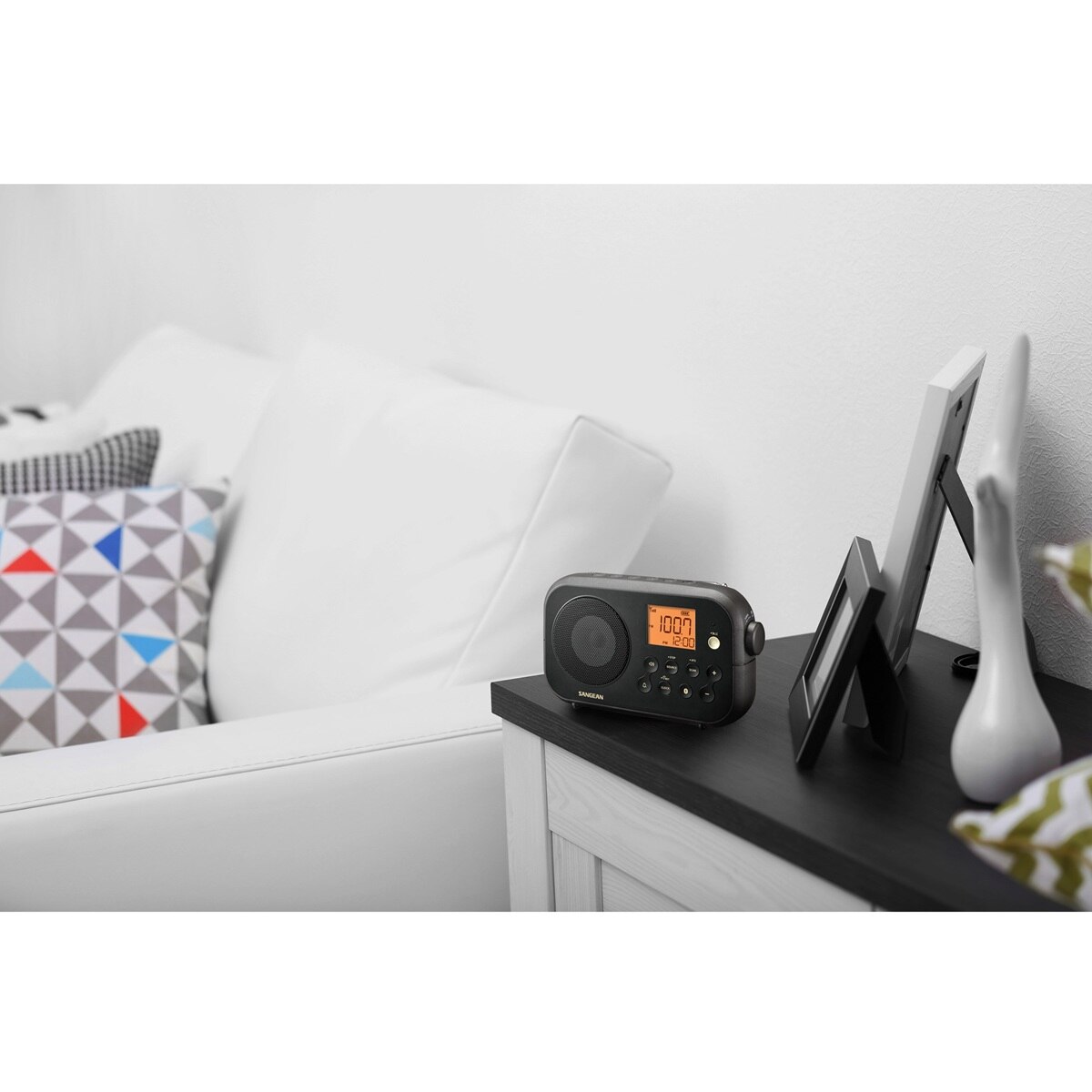 Rádio Digital Portátil Sangean PR-D12 AM, FM, Bluetooth - Preto Preto-3
