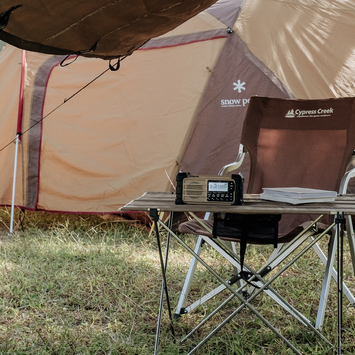 Rádio de Emergência Sangean MMR-99 Recarregável, com Sintonização Digital Múltipla, AM, FM, Bluetooth, Aux. - Laranja Deserto Laranja / Bege-5