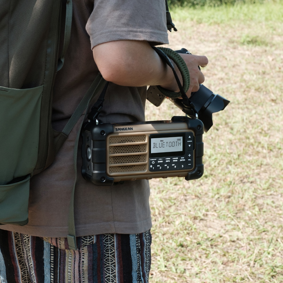 Rádio de Emergência Sangean MMR-99 Recarregável, com Sintonização Digital Múltipla, AM, FM, Bluetooth, Aux. - Laranja Deserto Laranja / Bege-7