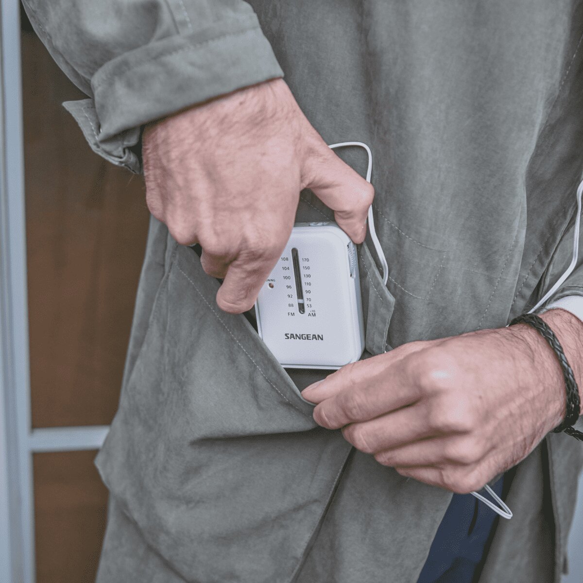 Rádio de Bolso Sangean SR-32 AM / FM com Auriculares - Branco e Cinza Branco / Cinzento-8