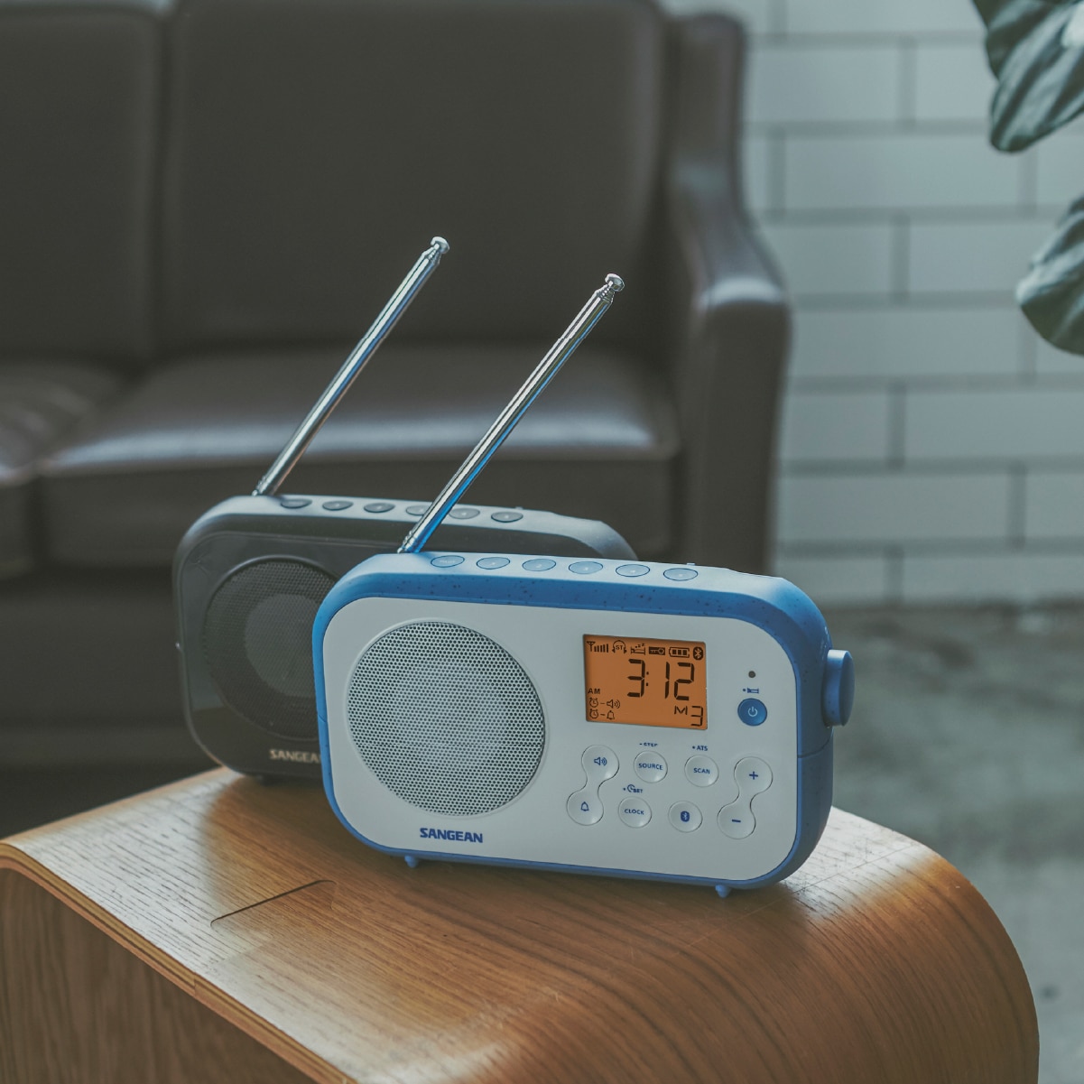 Rádio Digital Portátil Sangean PR-D12 AM, FM, Bluetooth - Branco e Azul Branco / Azul-7