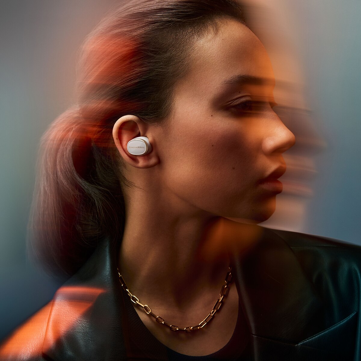 Auriculares Bluetooth Bowers & Wilkins Pi8 True Wireless com Cancelamento de Ruído Creme-8