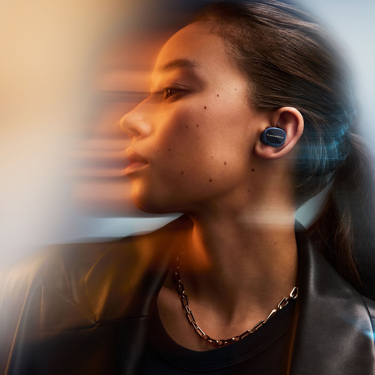 Auriculares Bluetooth Bowers & Wilkins Pi8 True Wireless com Cancelamento de Ruído Azul Meia-Noite-7