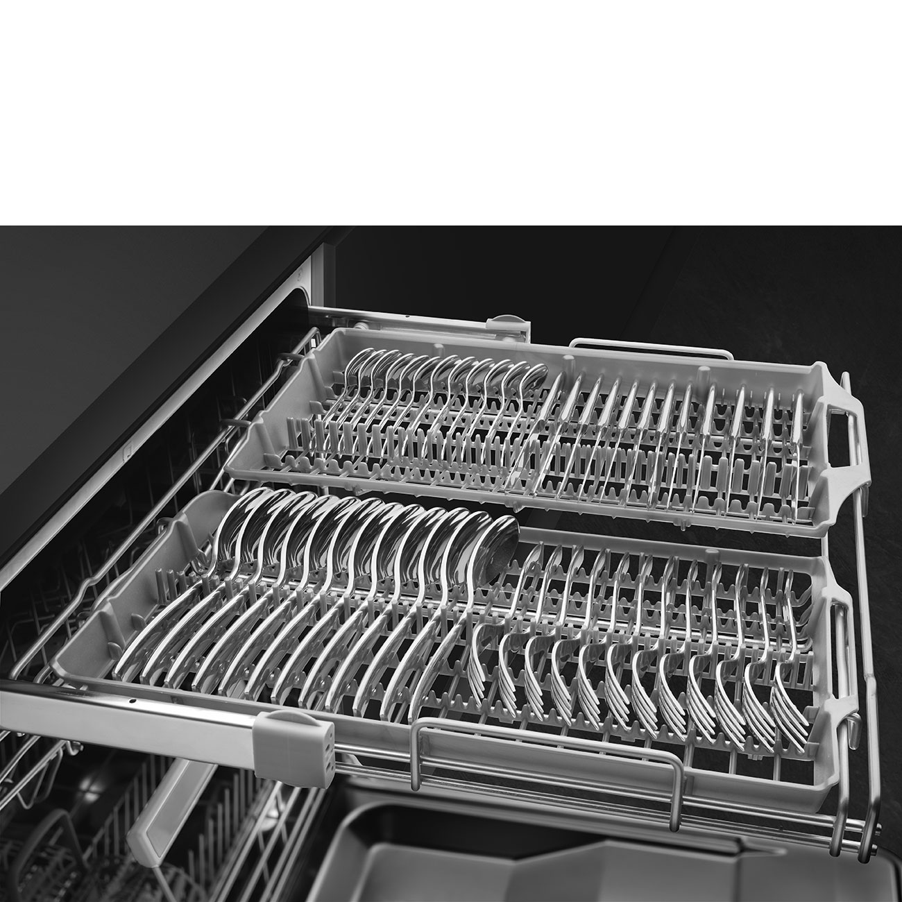 Recondicionado - Grade B - Máquina de Lavar Loiça Sob Bancada Smeg Anni 50 STFABWH3 Sistema de Lavagem Planetário, de 13 Talheres e de 60 cm - Branco Polido Branco-6