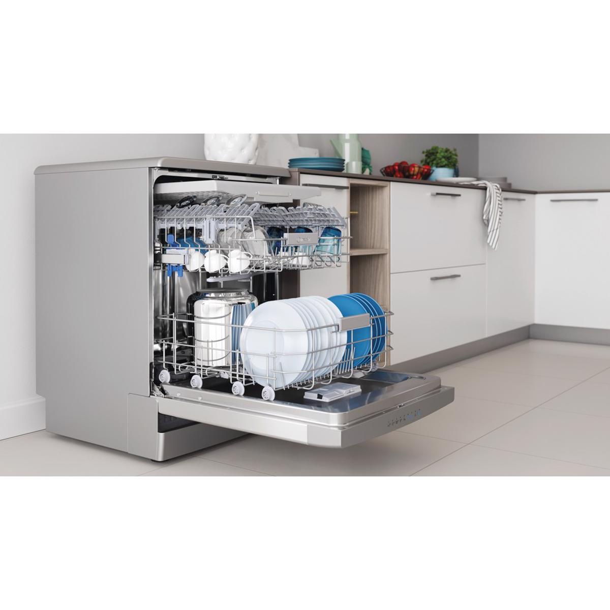 Recondicionado - Grade A - Máquina de Lavar Loiça Indesit DFO 3T133 A F X de 14 Talheres, 3ª Bandeja e de 60 cm - Inox Inox-5