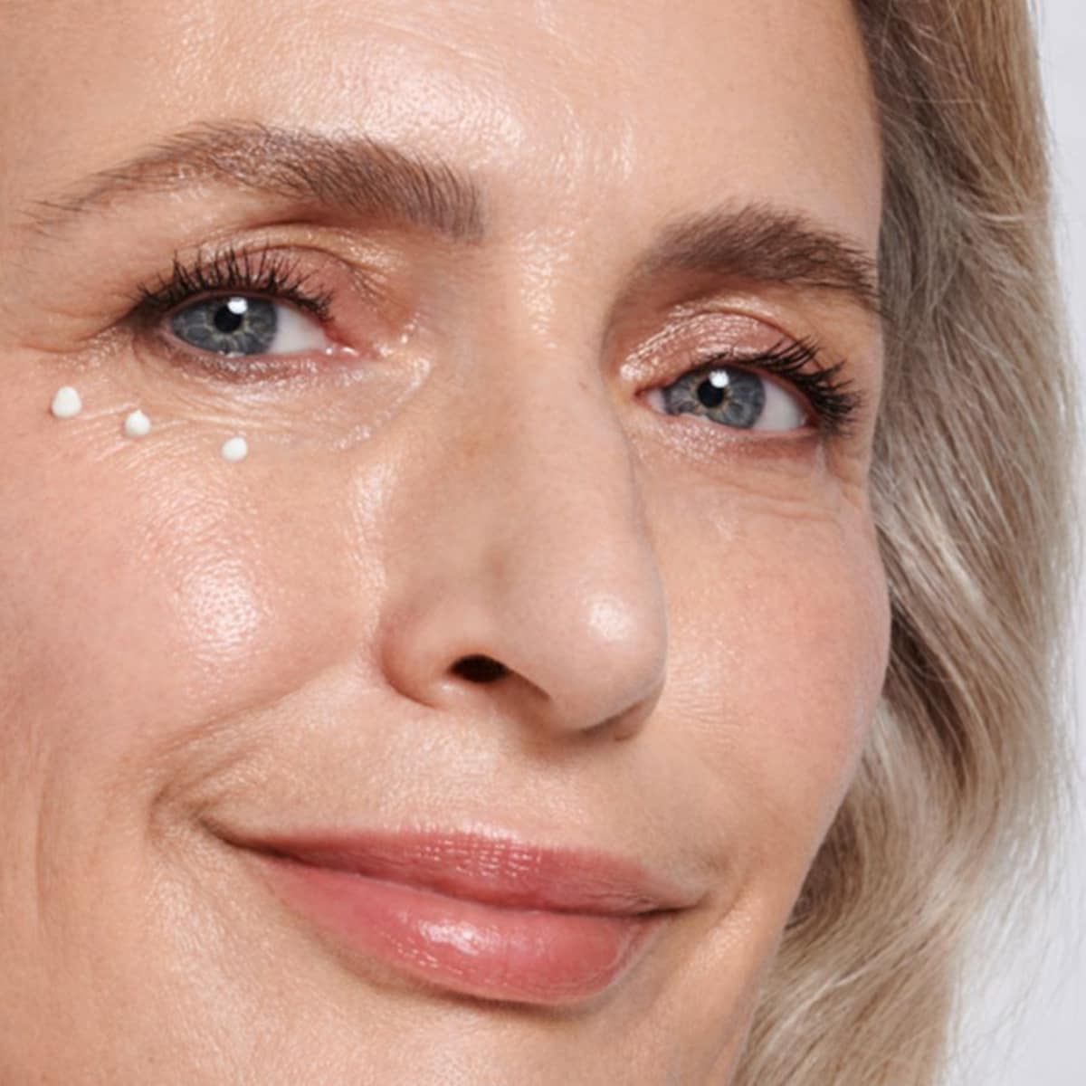 Creme Contorno de Olhos Hyaluron-Filler + Elasticity FPS 20 - 15 ml 4