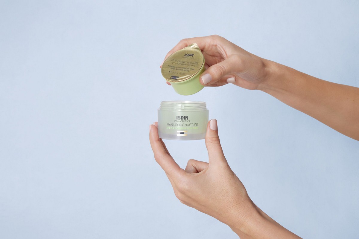 Refill Creme Hidratante Hyaluronic Moisture Oily Isdinceutics - 50 g 2