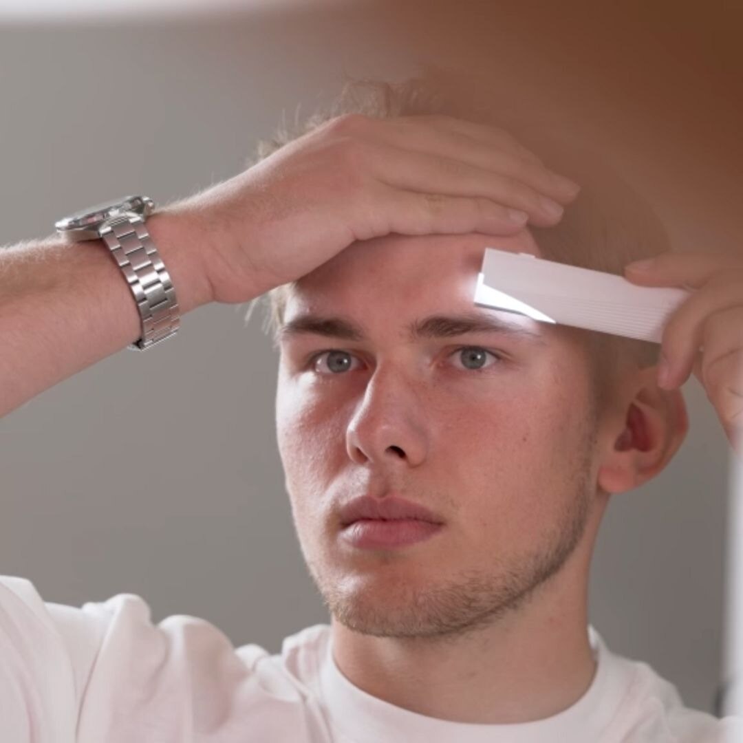 2-in-1 Light Up Sonic Dermaplane 3