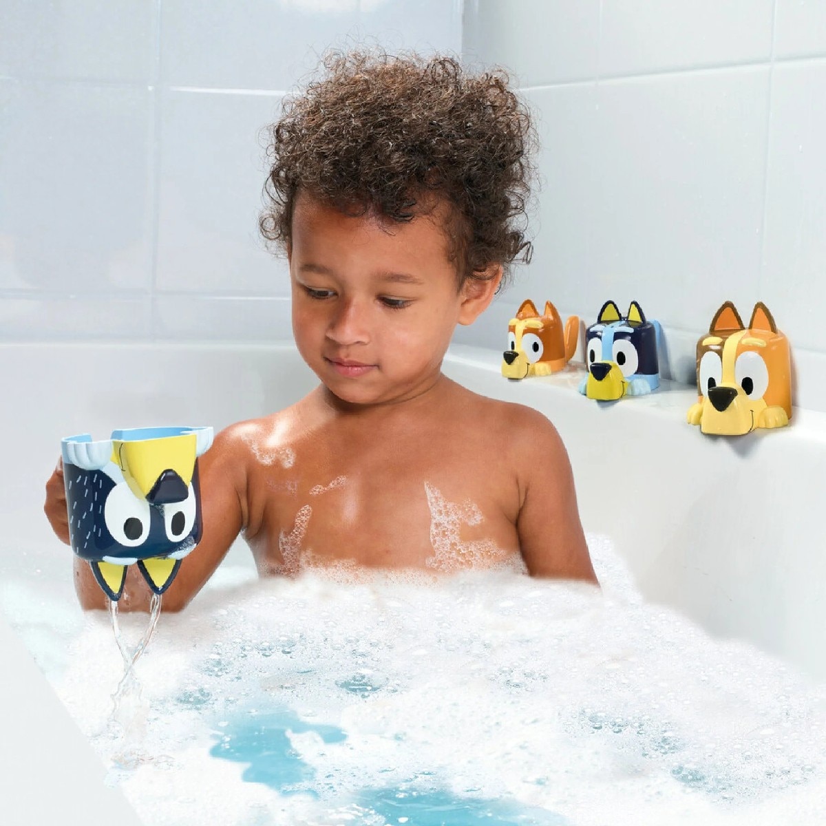 Familia Bluey derrama copos 7