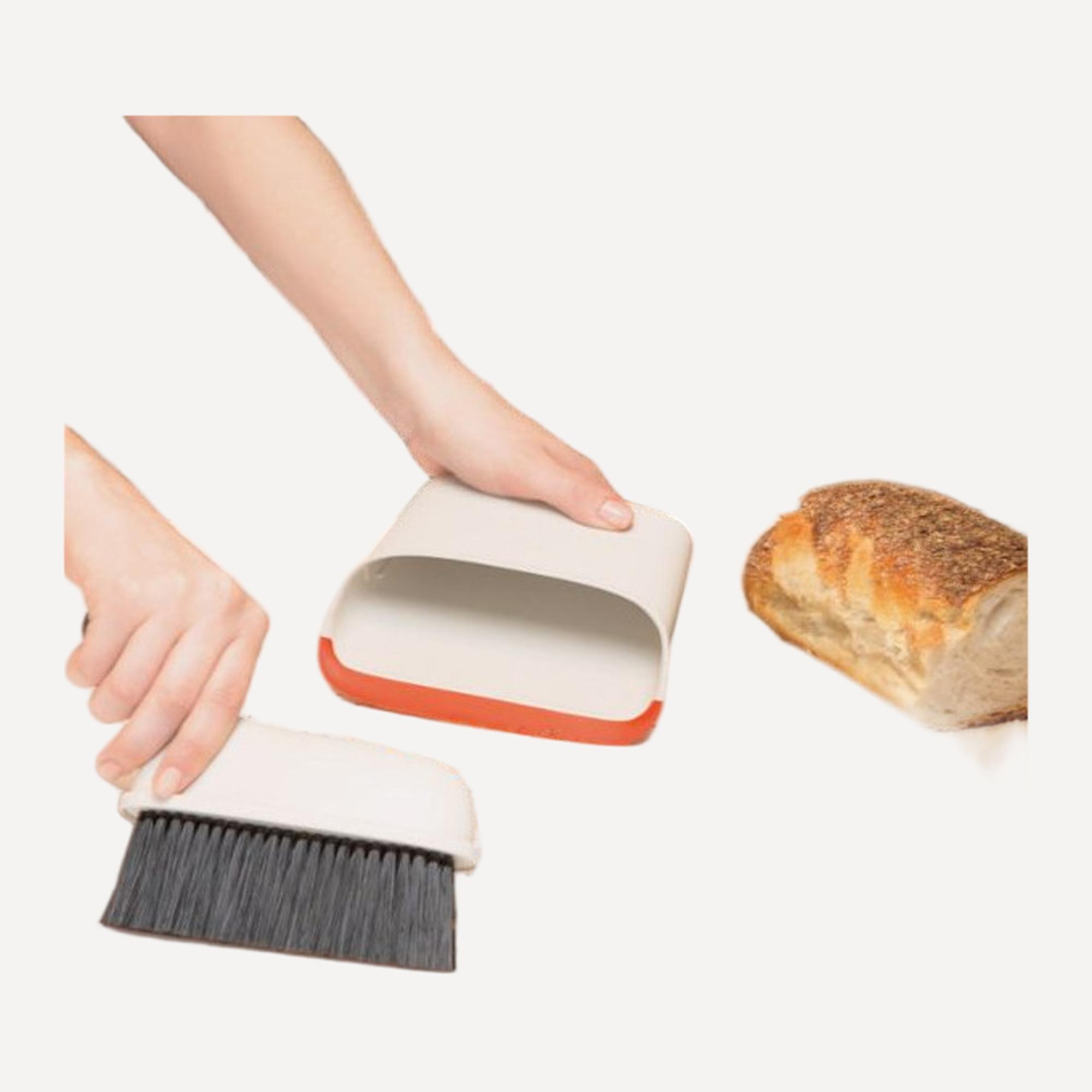 Conjunto de Escovas com Pá de Lixo 4