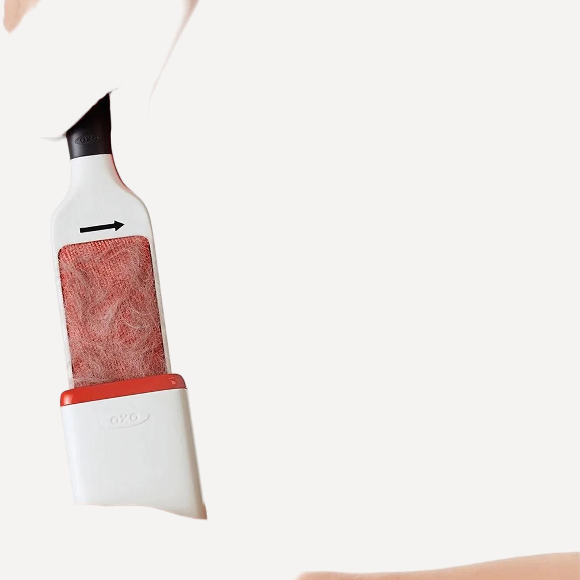 Escova para Eliminar Pelos da Roupa 2