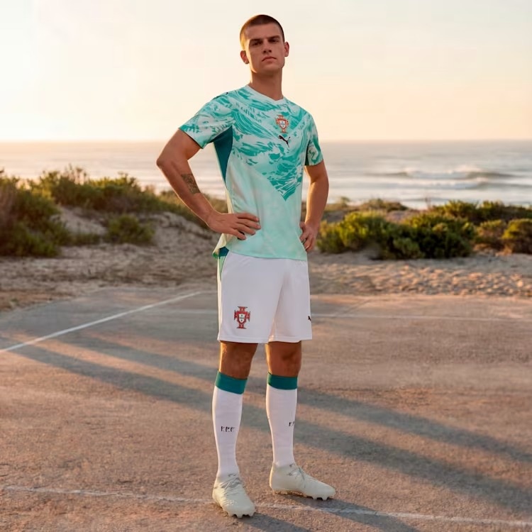 Calções 2.º Equipamento Portugal Puma Branco-3