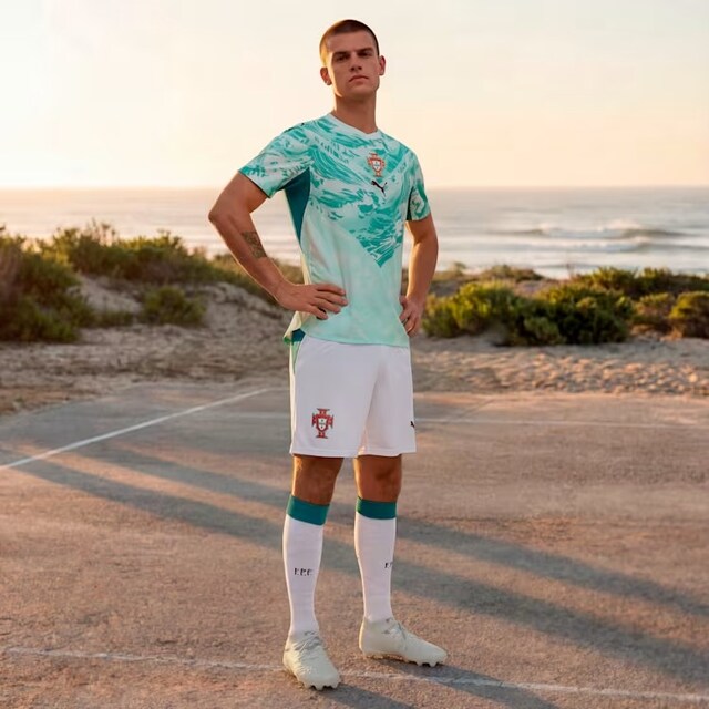Imagem 0 de Calções 2.º Equipamento Portugal Puma