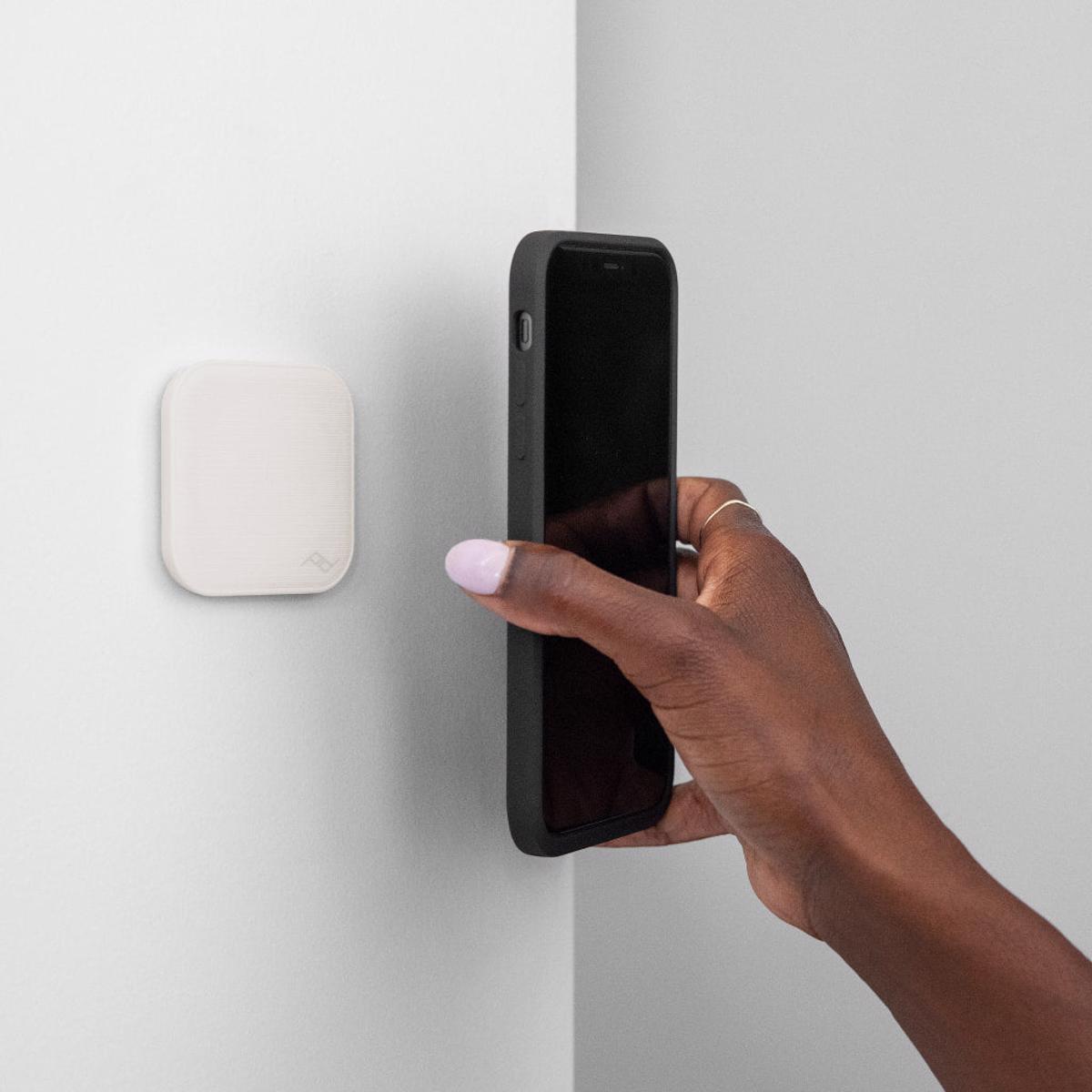 Suporte Magnético de Parede Peak Design para Smartphone Wall Mount - Branco 2