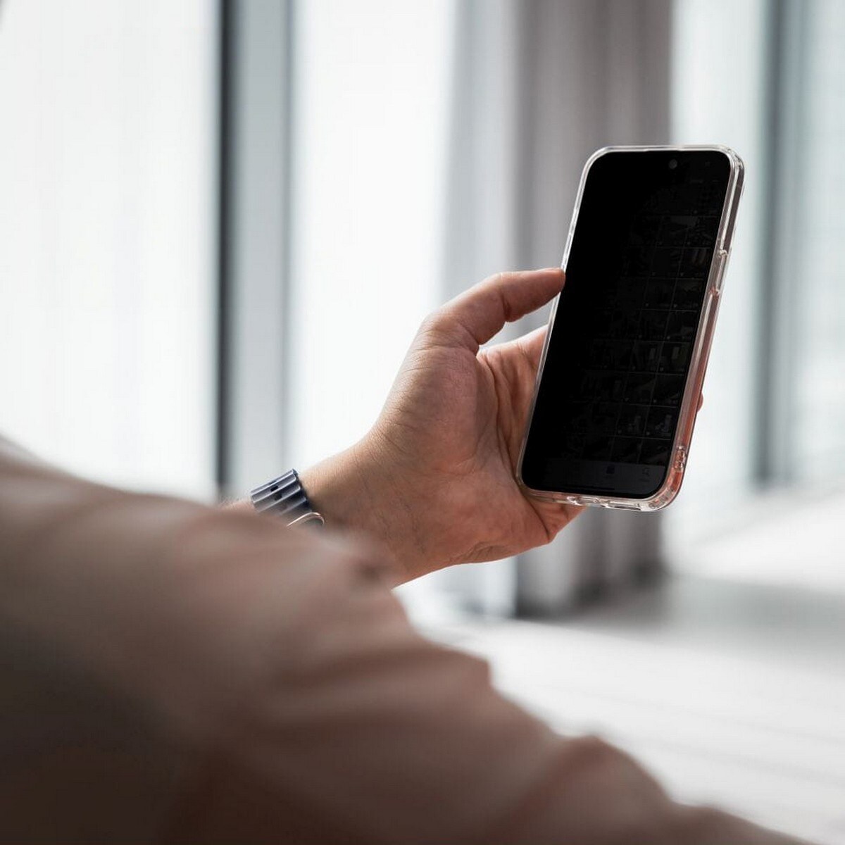 Película de Proteção de Vidro Temperado Fixed Privacy para iPhone 16 Pro 3
