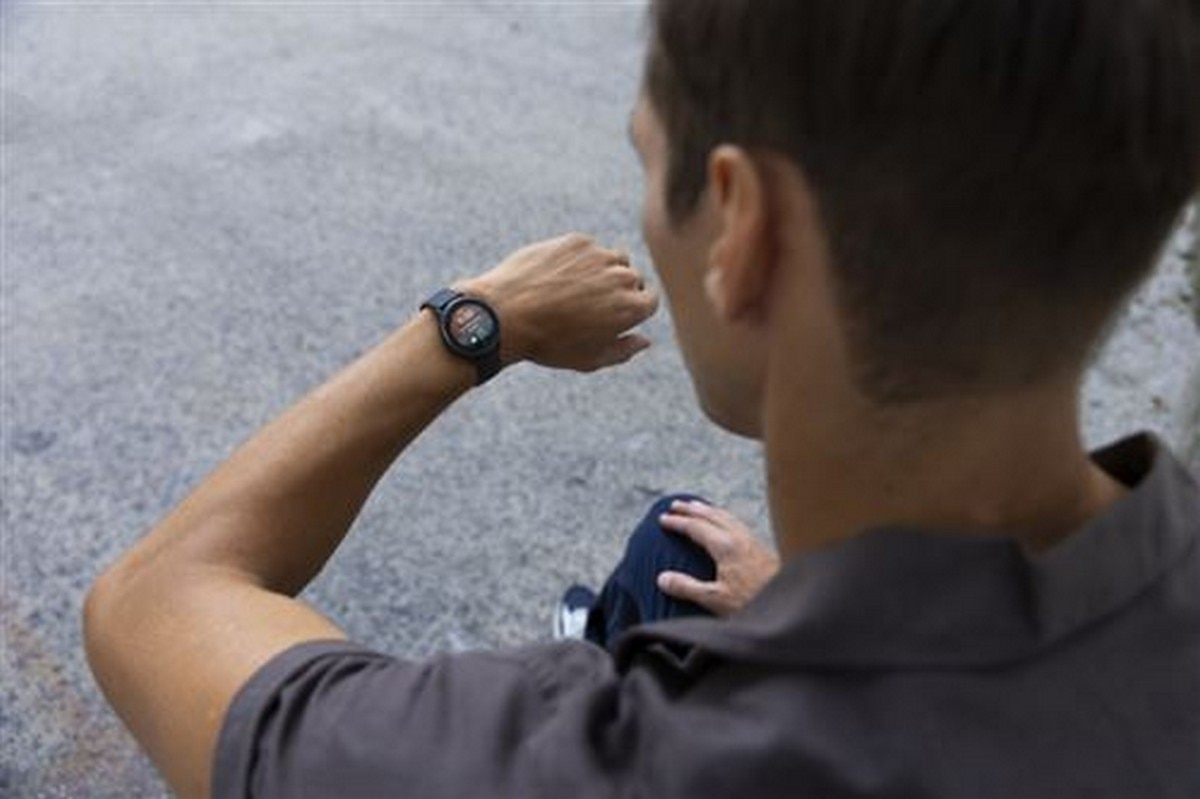Smartwatch Garmin vívoactive 6 - Preto Preto-8